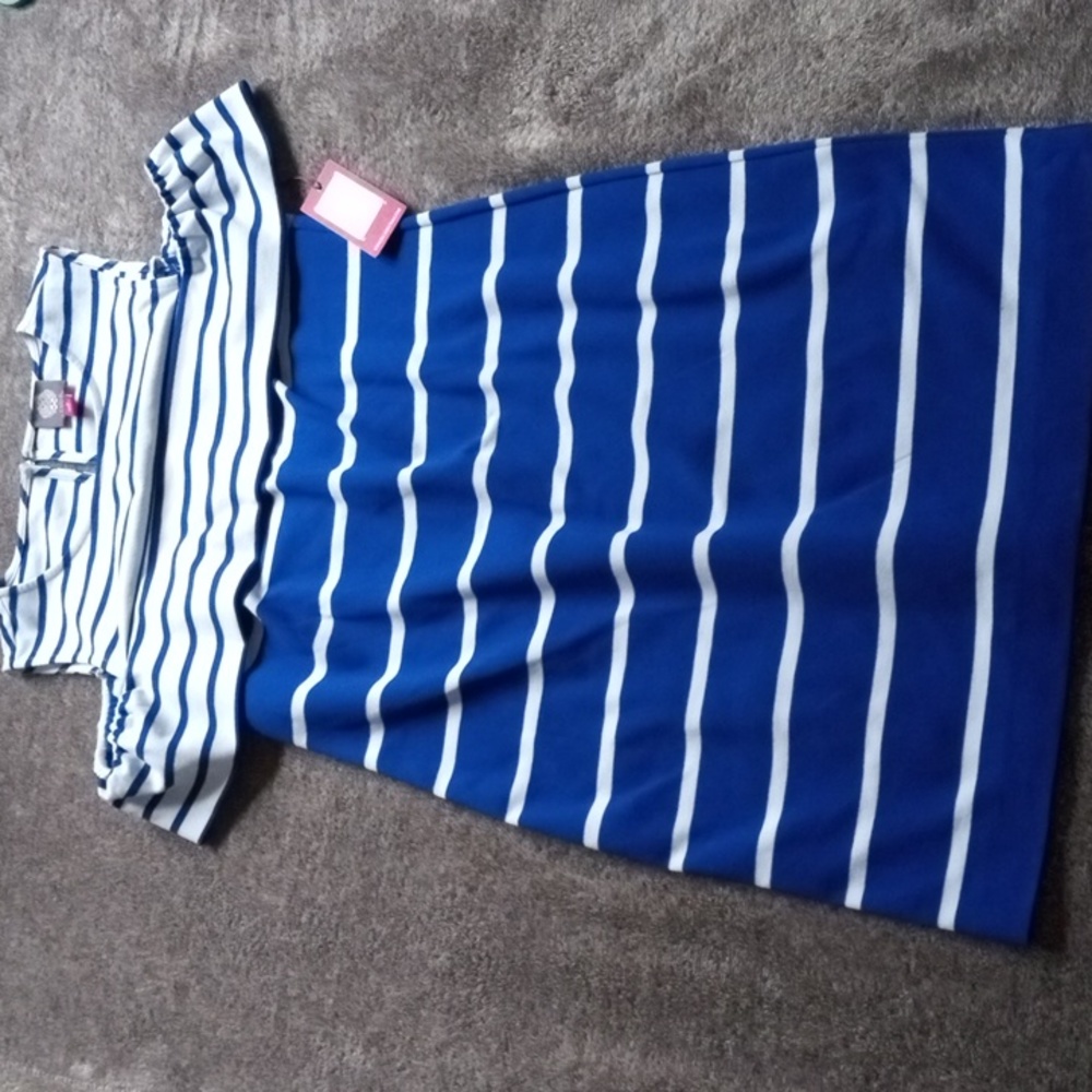 Vince Camuto NWT sleeveless striped dress with ruffle